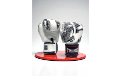 Боксерские перчатки TWINS FBGVL3-49 white black 10 oz Боксерские перчатки TWINS FBGVL3-49 white black 10 oz