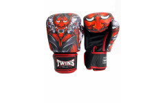 Боксерские перчатки Twins FBGVL3-58 (Кабуки) red 12 oz Боксерские перчатки Twins FBGVL3-58 (Кабуки) red 12 oz